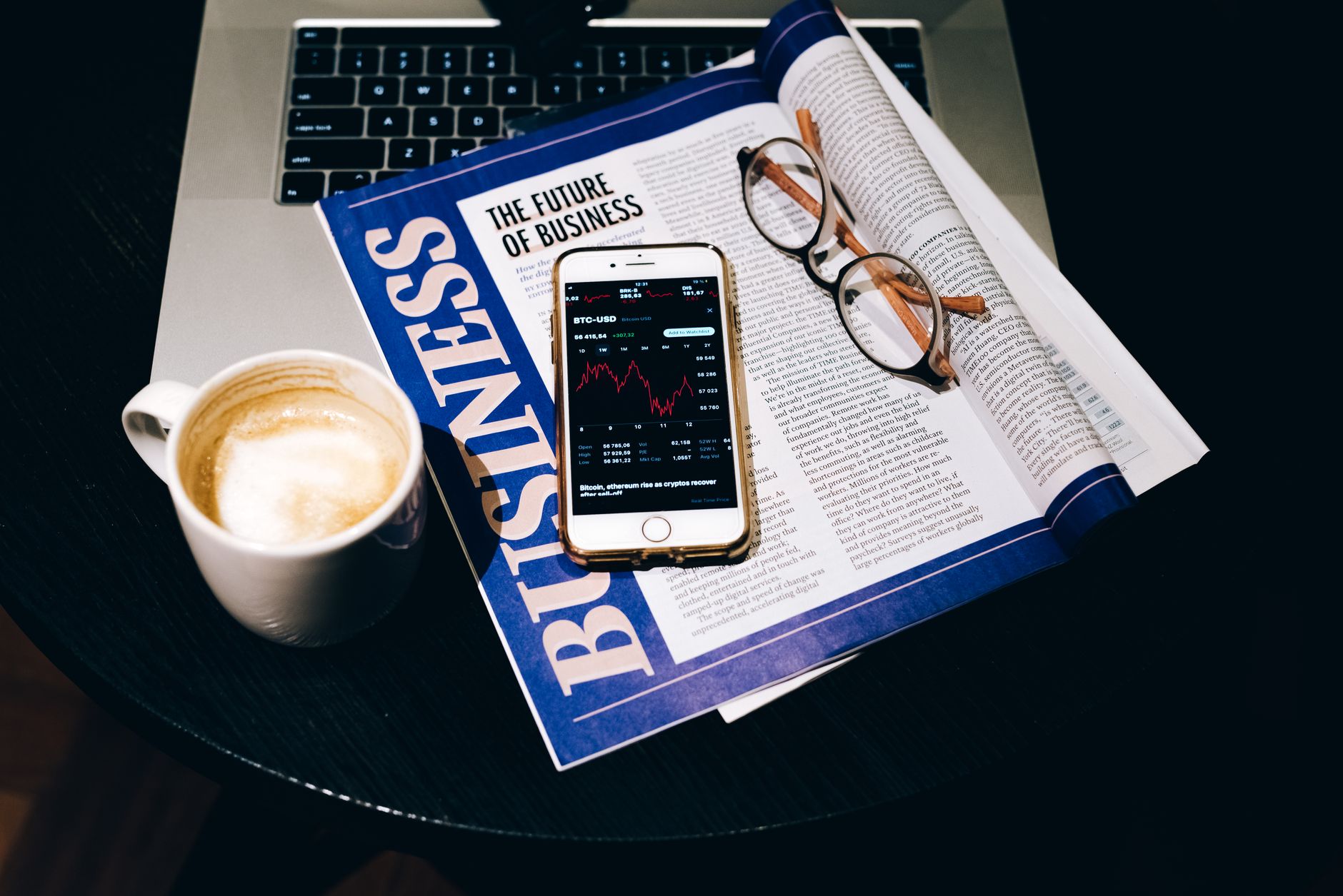 email newsletter ideas for small business, photo by Leeloo The First